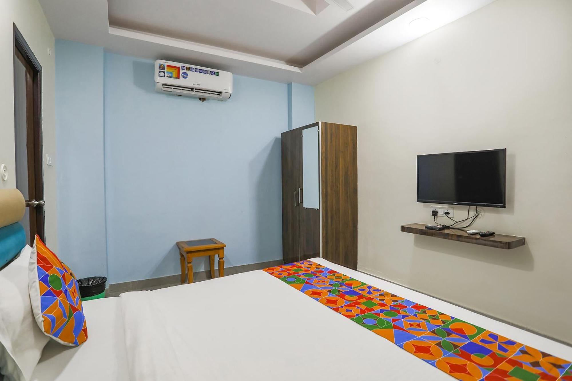 Fabhotel Sm Palace Chinhat Kültér fotó