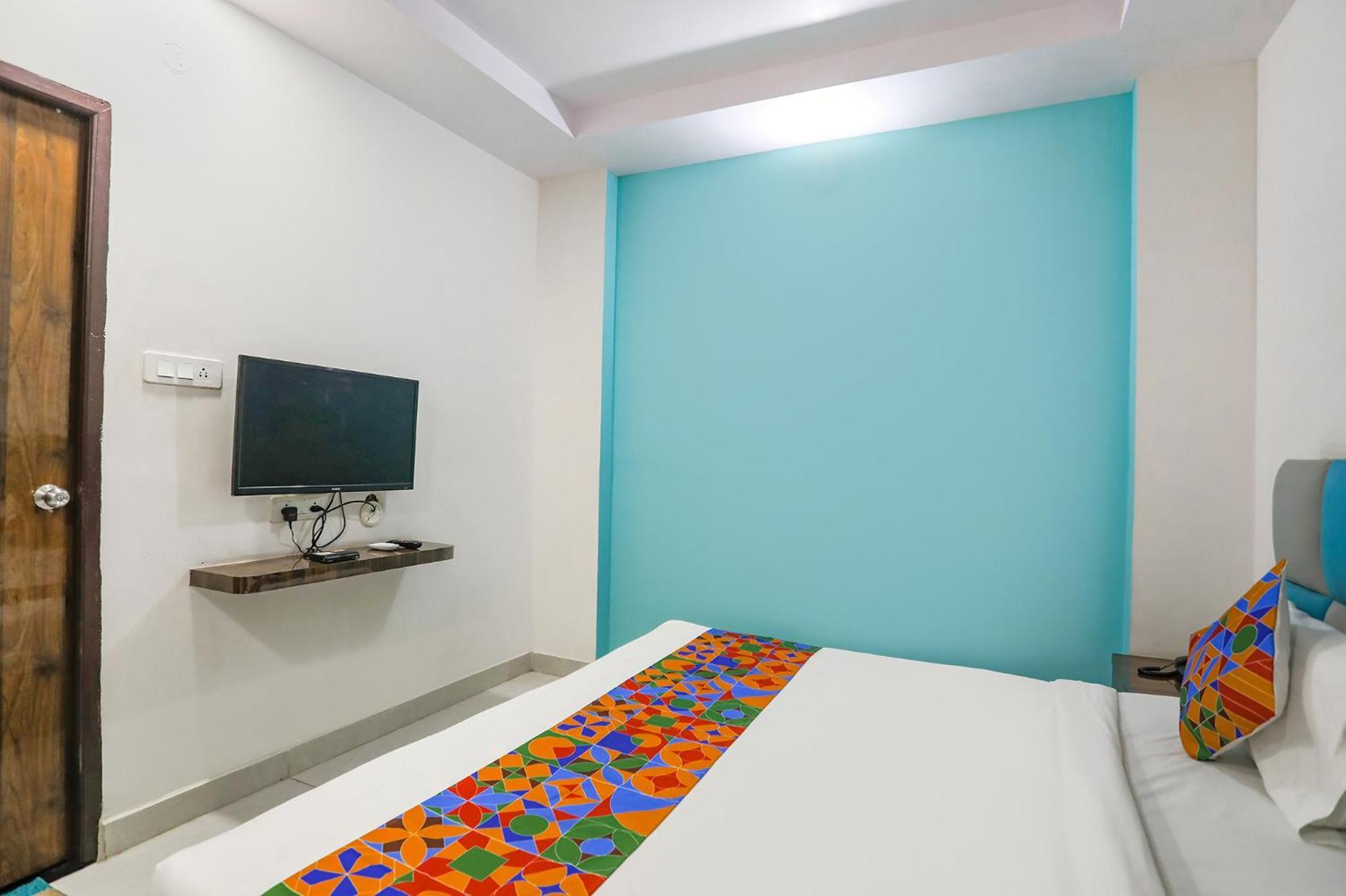 Fabhotel Sm Palace Chinhat Kültér fotó